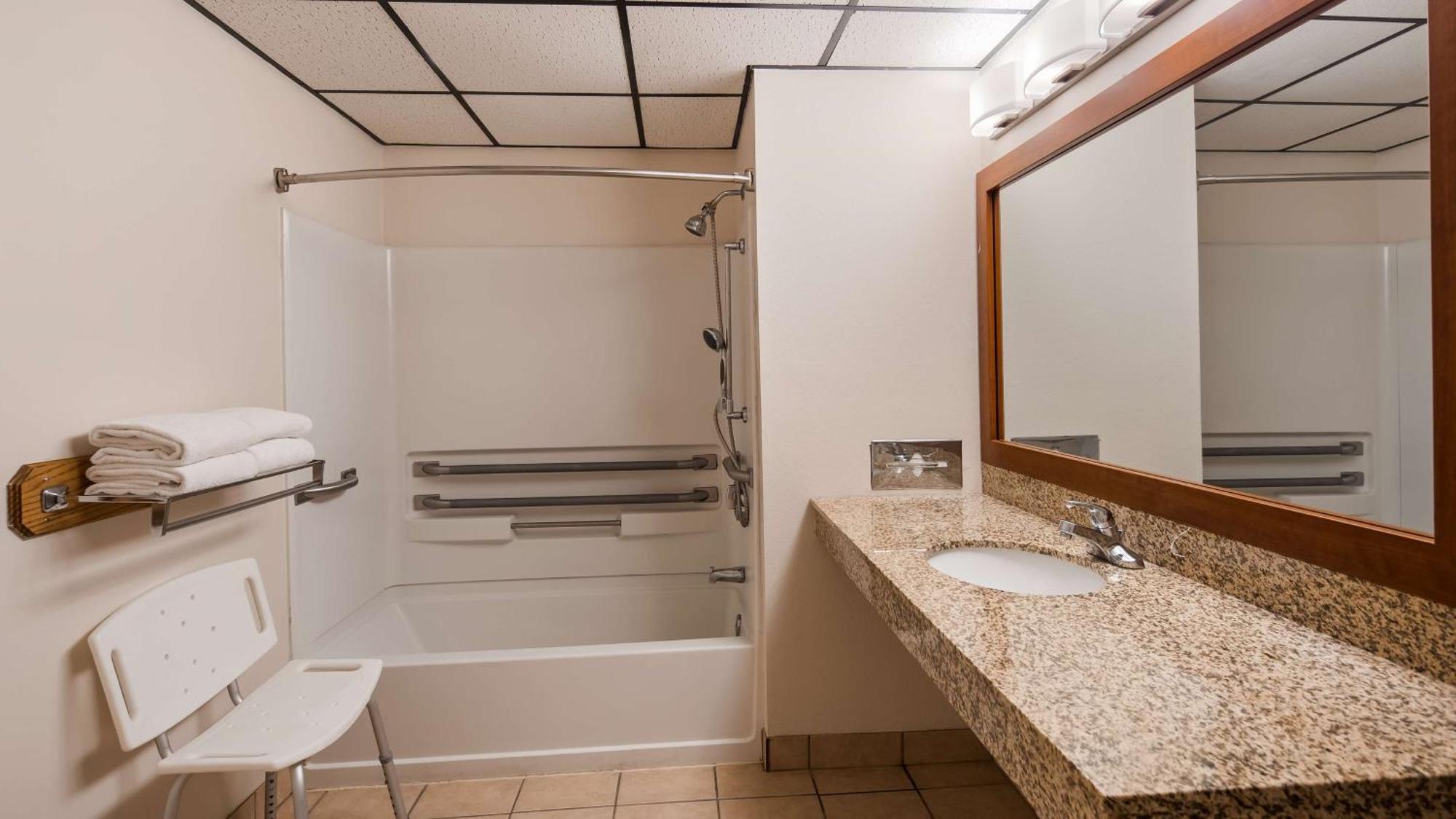 Best Western Buffalo Ridge Near Mt Rushmore Motel